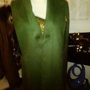 Gorgeous Emerald Green Poncho Cape w Detailed Lon
